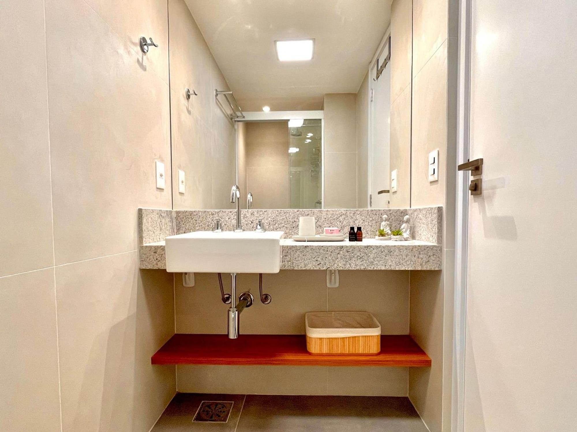 Leblon - Moderno Com Piscina E Academia. Apartamento *