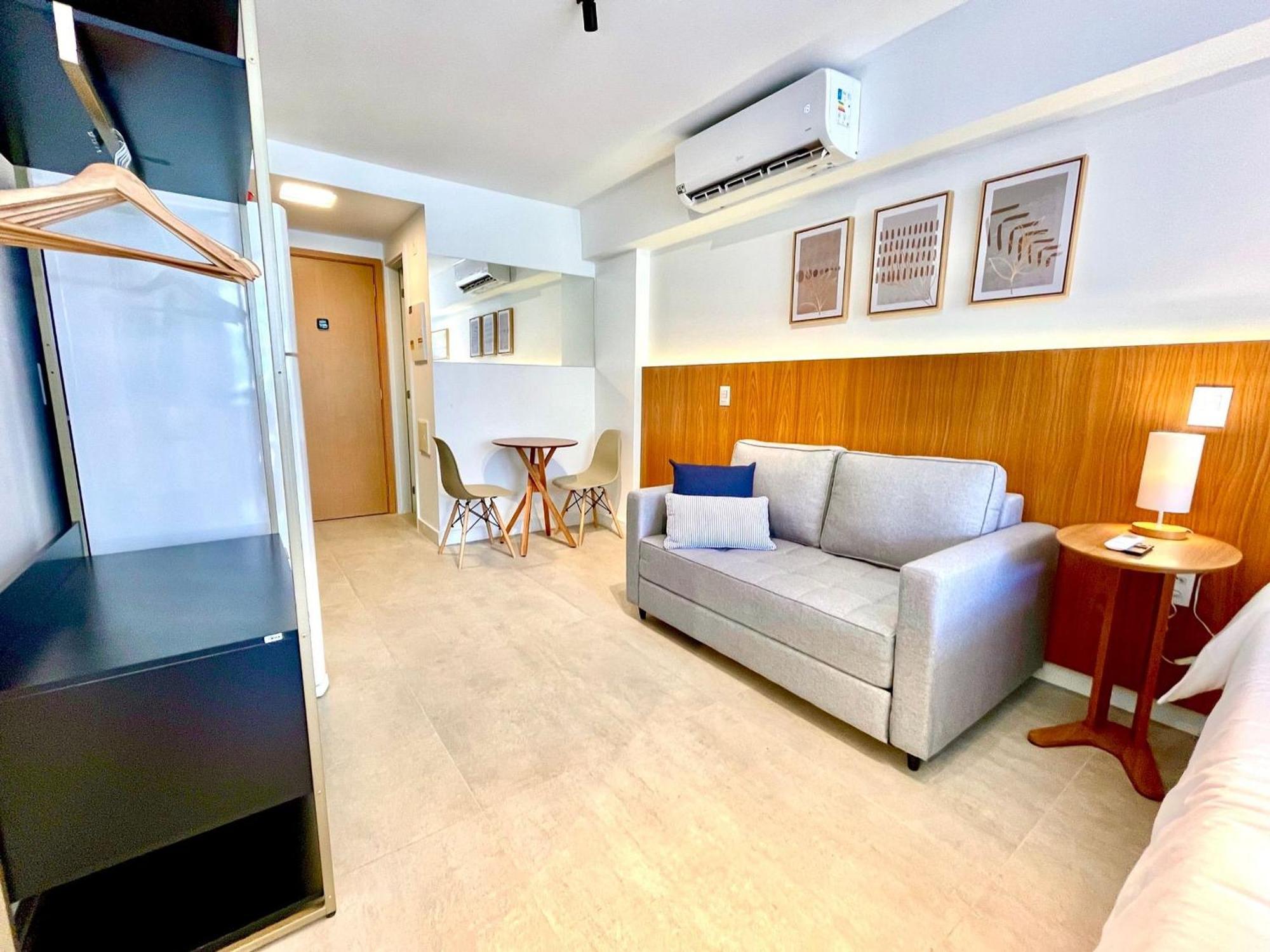 Apartamento Leblon - Moderno Com Piscina E Academia. *