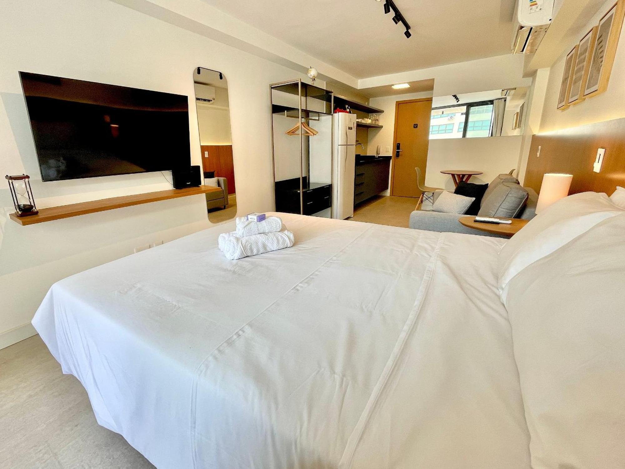 Leblon - Moderno Com Piscina E Academia. Apartamento *